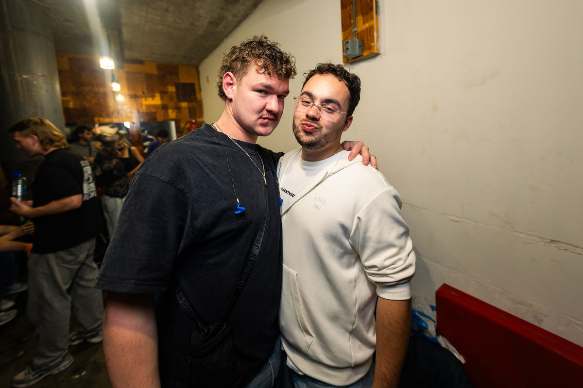 Loading... just a sec